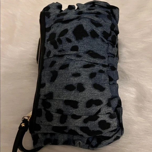 Dolce Gabbana Wristlet Clutch in Denim Blue Leopard Print - Picture 6 of 9